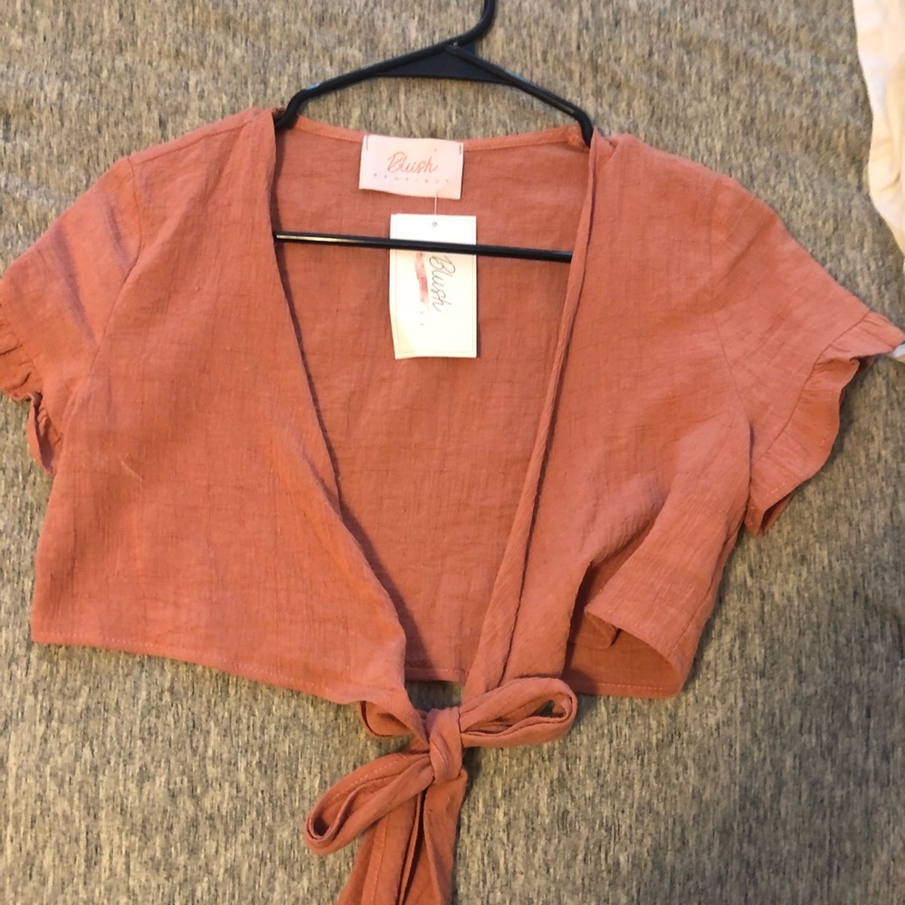 Tie-in front top